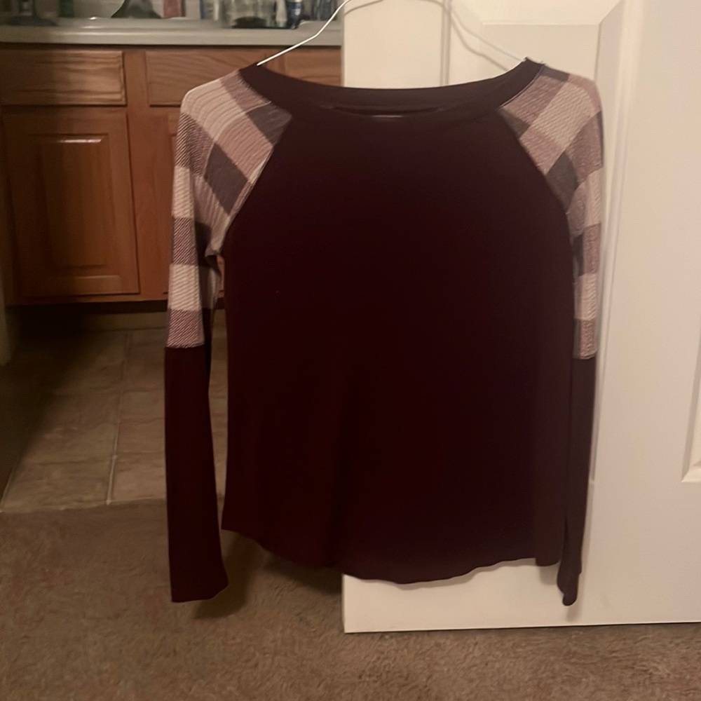 Long sleeve maroon shirt